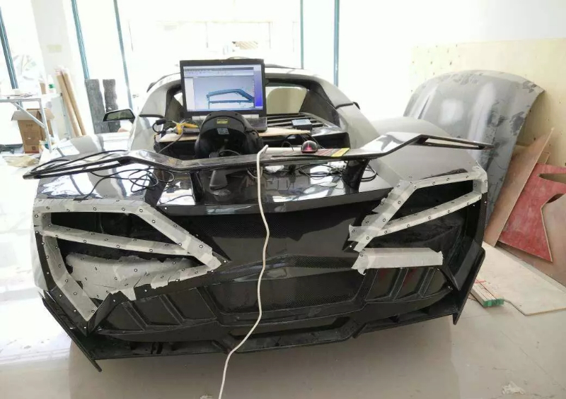 汽車尾燈-4.jpg 汽車尾燈-4.jpg